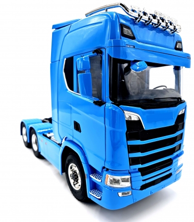 6x6 Zugmaschine RTR 1:14 Blau